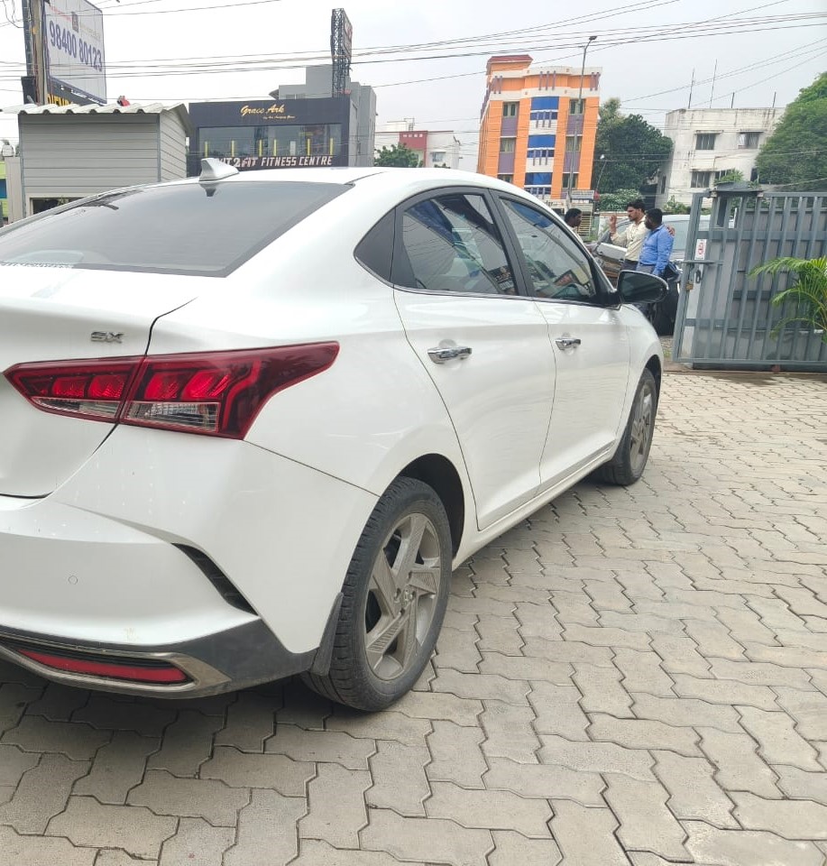 Hyundai Verna(2020-2023) Sx 1.5 Crdi At